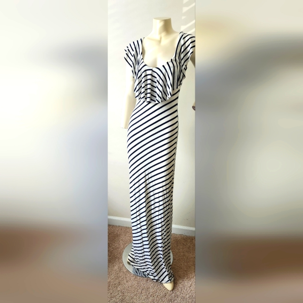 Arden B stripped maxi dress. Small.